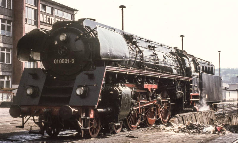 BR 01 01 0501-5 at Saalfeld, 1978. From Deutsche Reichsbahn Steam 